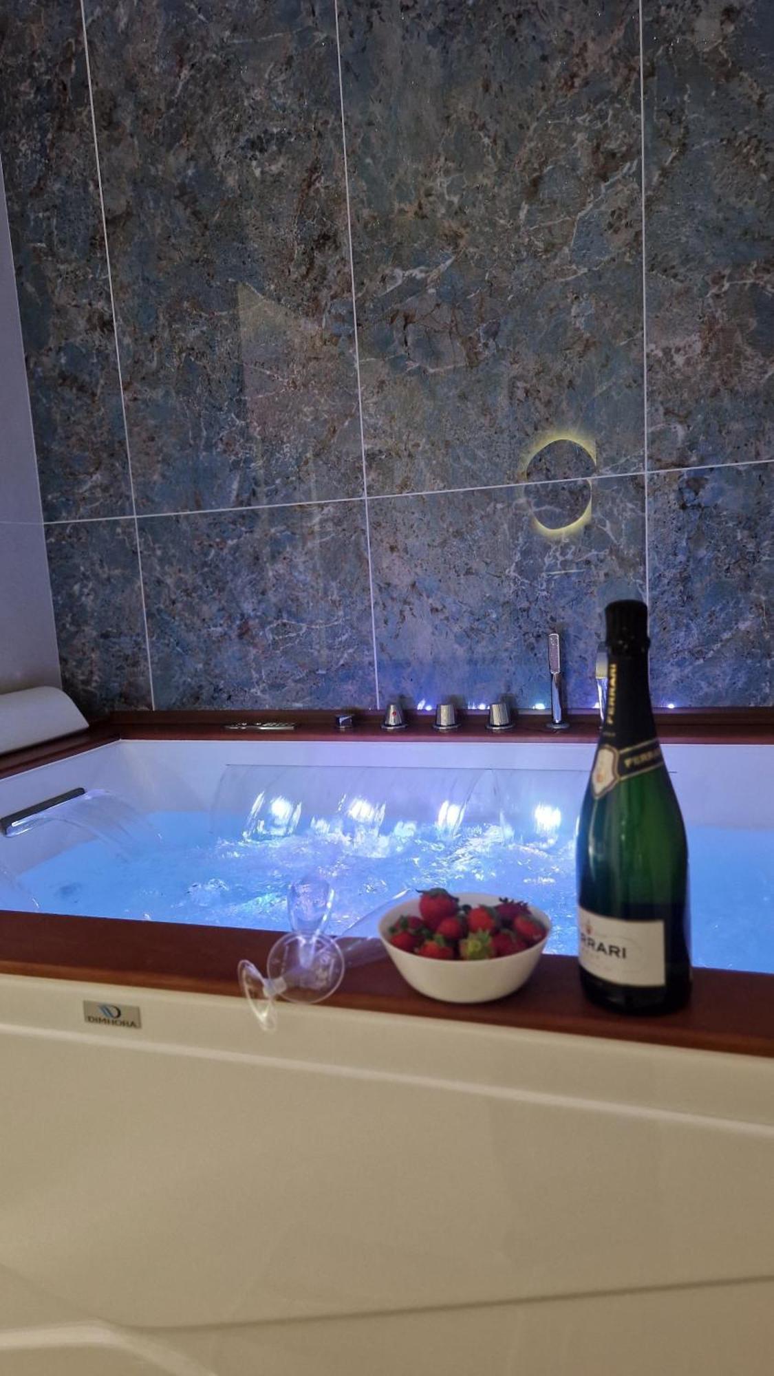 Superior Suite & Apartment Катания Экстерьер фото